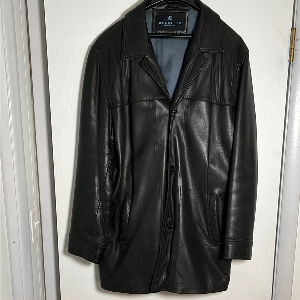 Kenneth Cole Black Trench Coat with Structured Silhouette